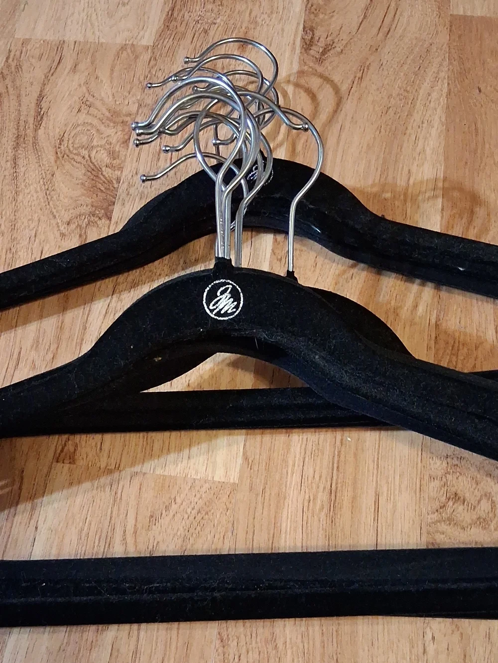 Hangers-JM VELVET Black